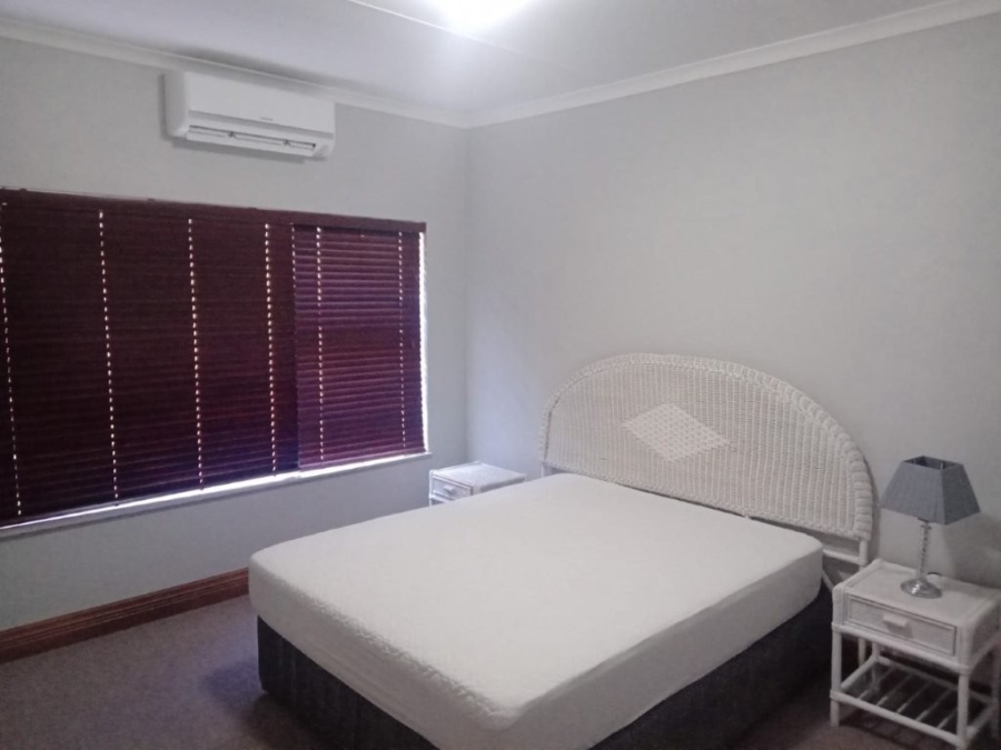 6 Bedroom Property for Sale in Aston Bay Eastern Cape